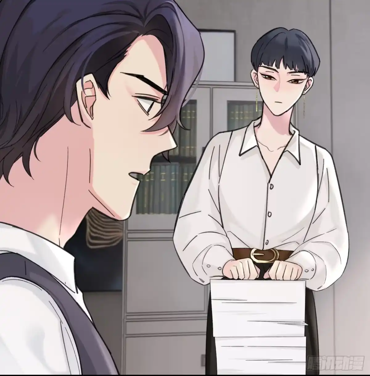 穿成炮灰后我只想离婚 第4话 好端端的给他打什么电话 第5页
