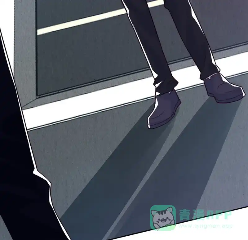 《向黑化总裁献上沙雕》[第67话] 违约 第30页