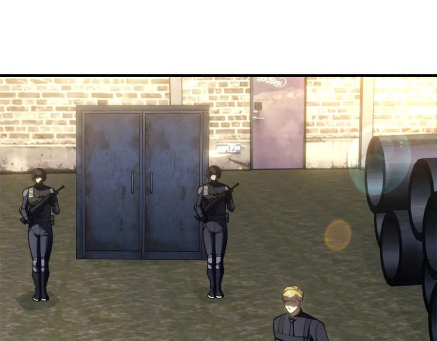 《我在末世给别人升级》第23话 新人战 第162页
